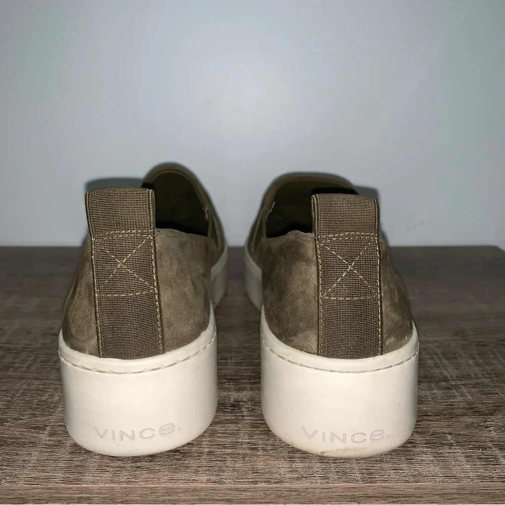 Womens 7 VINCE SAXTON Olive Green Suede Leather Rubber Platform Slip On Sneakers